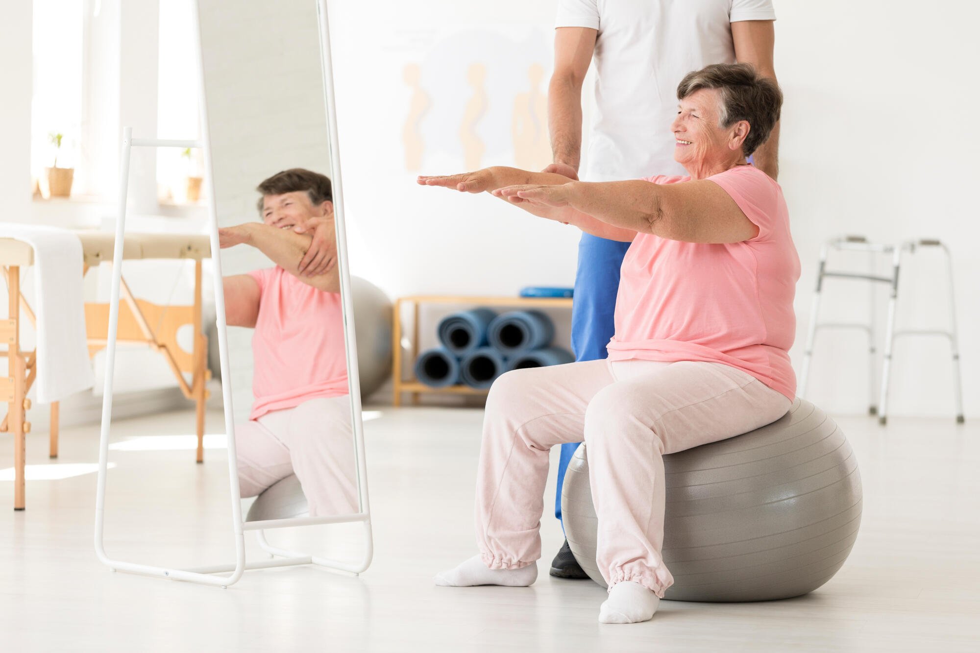 Smiling-senior-exercising-with